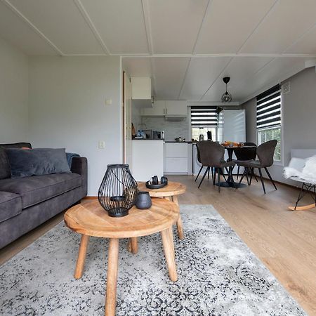 Villa 37, Located In A Quiet & Wooded Area! Oisterwijk Esterno foto